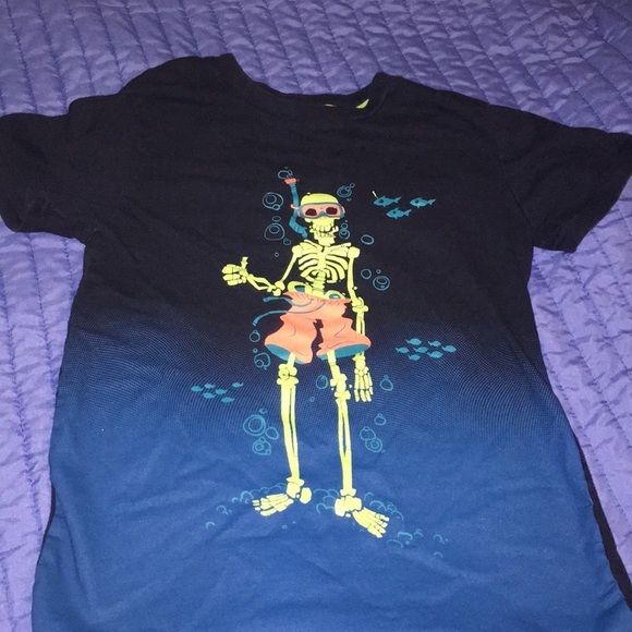 Circo Other - Circo - Scuba Skeleton T-shirt - Size Small 6/7